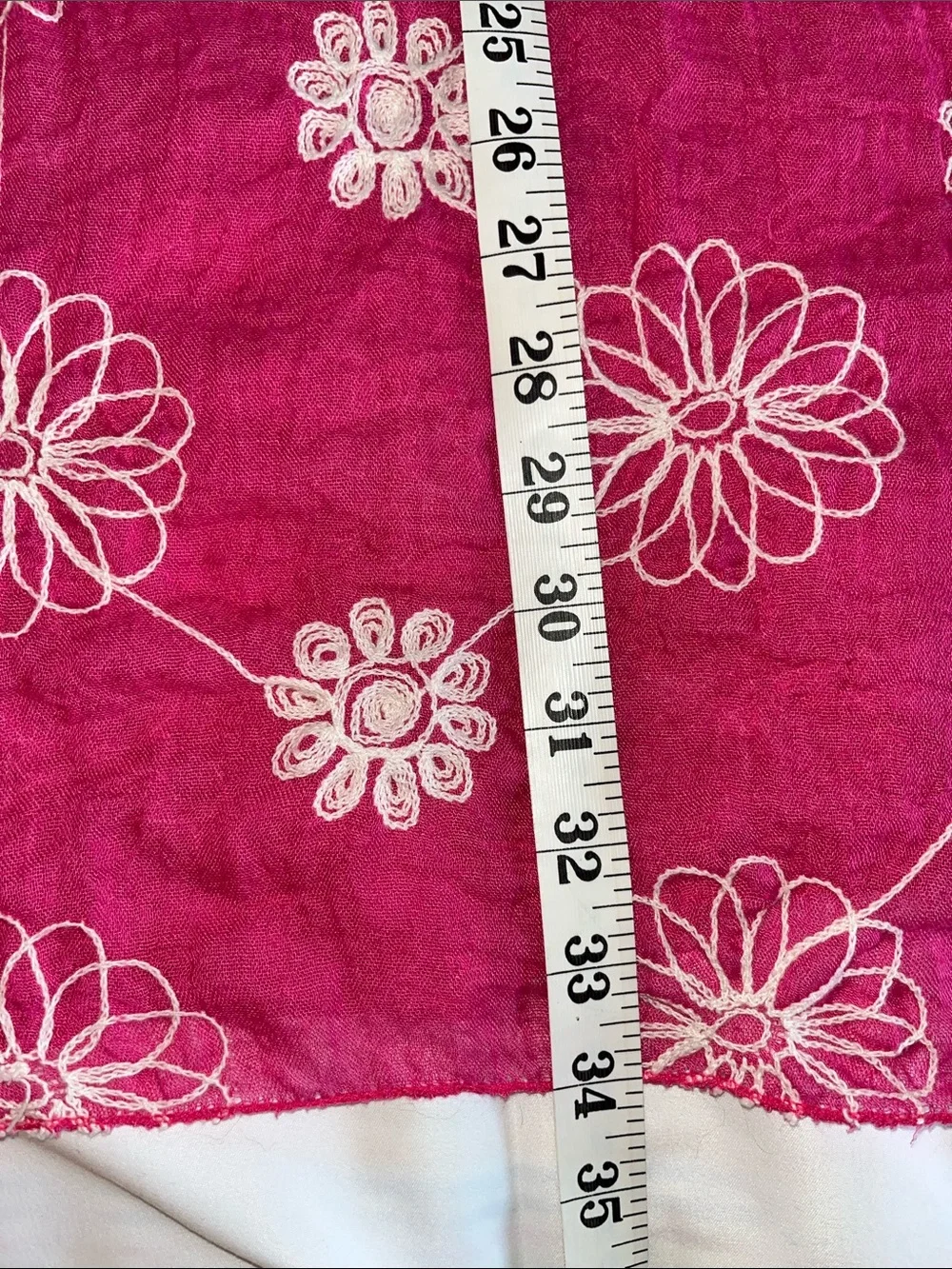 Embroidered Pink and White Oblong Scarf‎